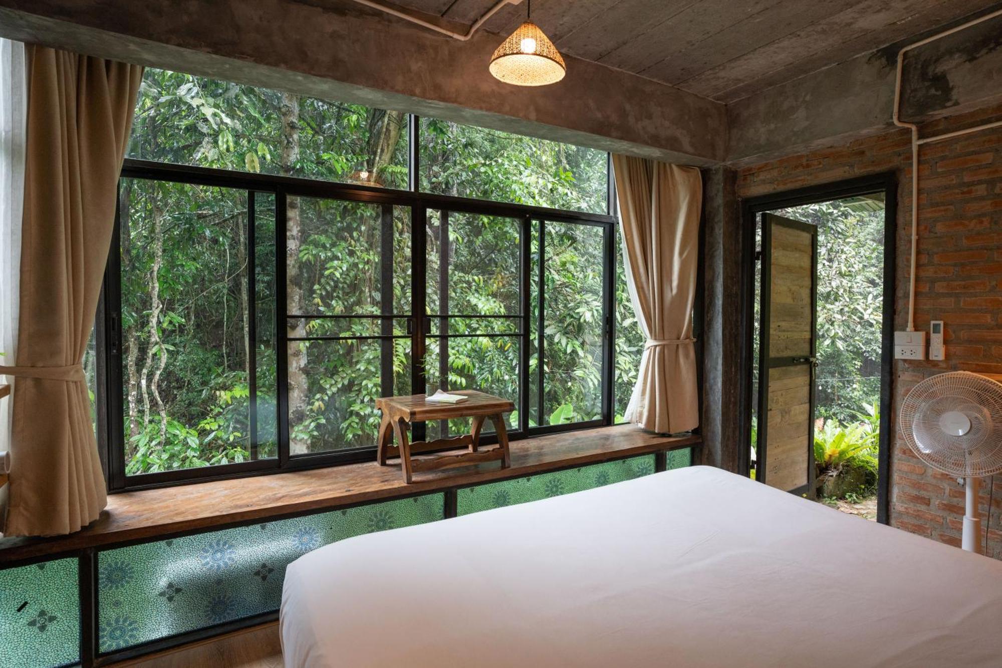 Bee Forest Ban Pok Nai Exterior photo